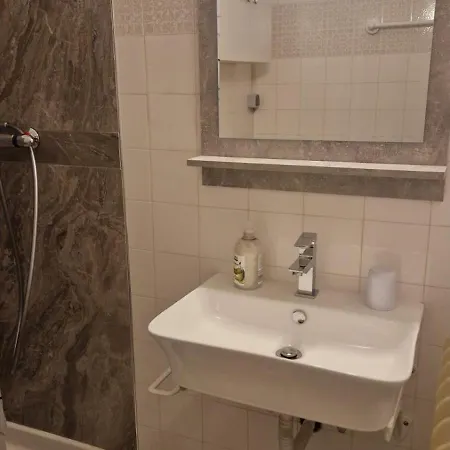 Sunny&cozy - Maisonette In Naehe